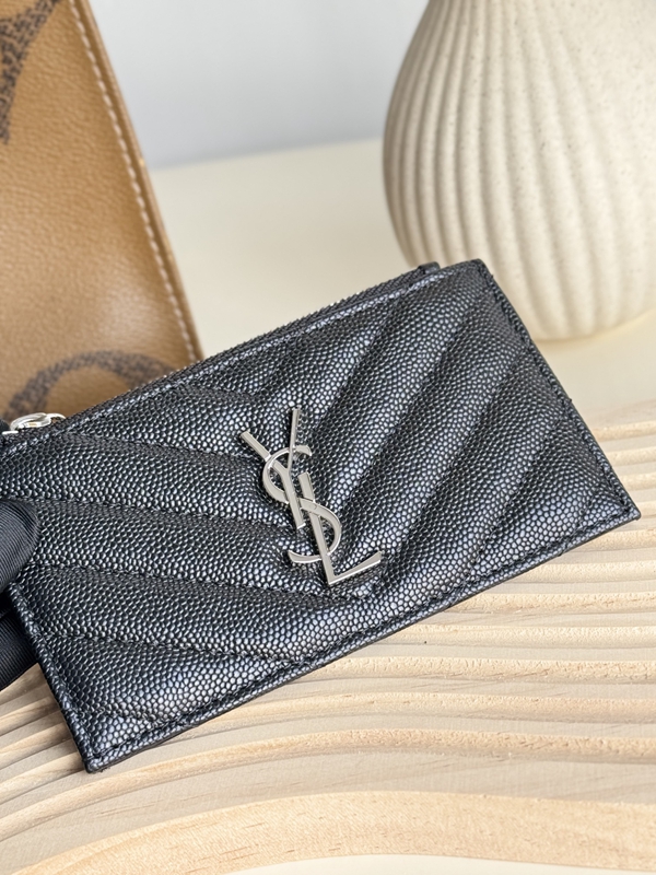 イヴサンローラン財布素材ディテール